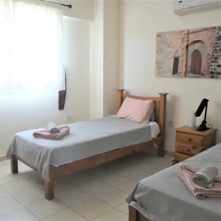 Appartement 2 Bedroom Apartment, Nissi 3